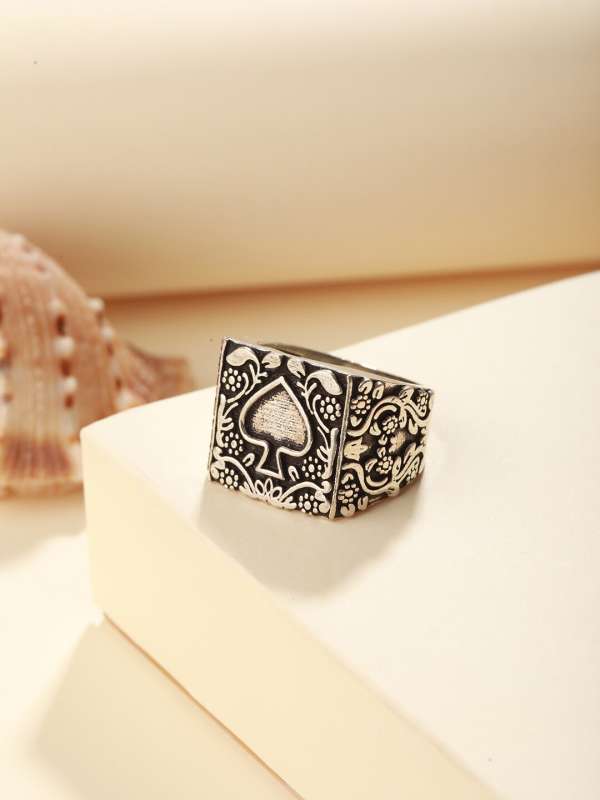 Aze Ring