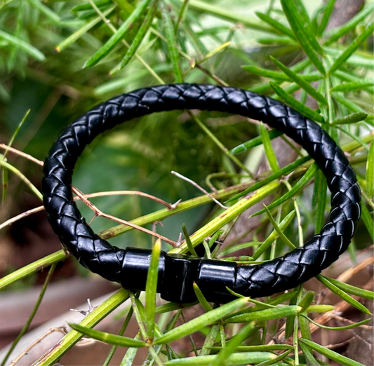 MagLeather Bracelet (Black)